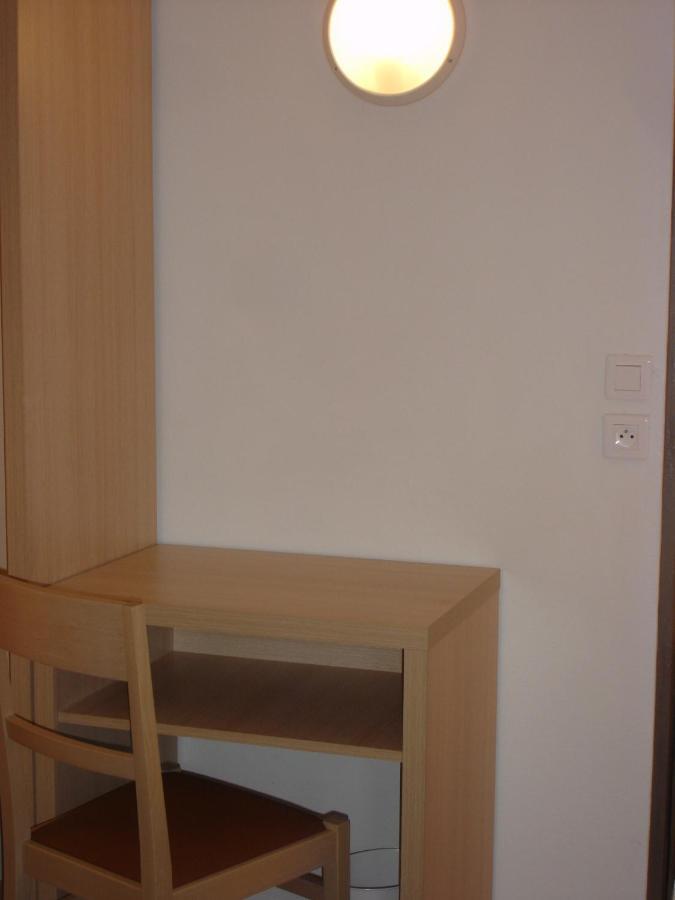 Budget Hotel Melun Sud - Dammarie Les Lys 部屋 写真